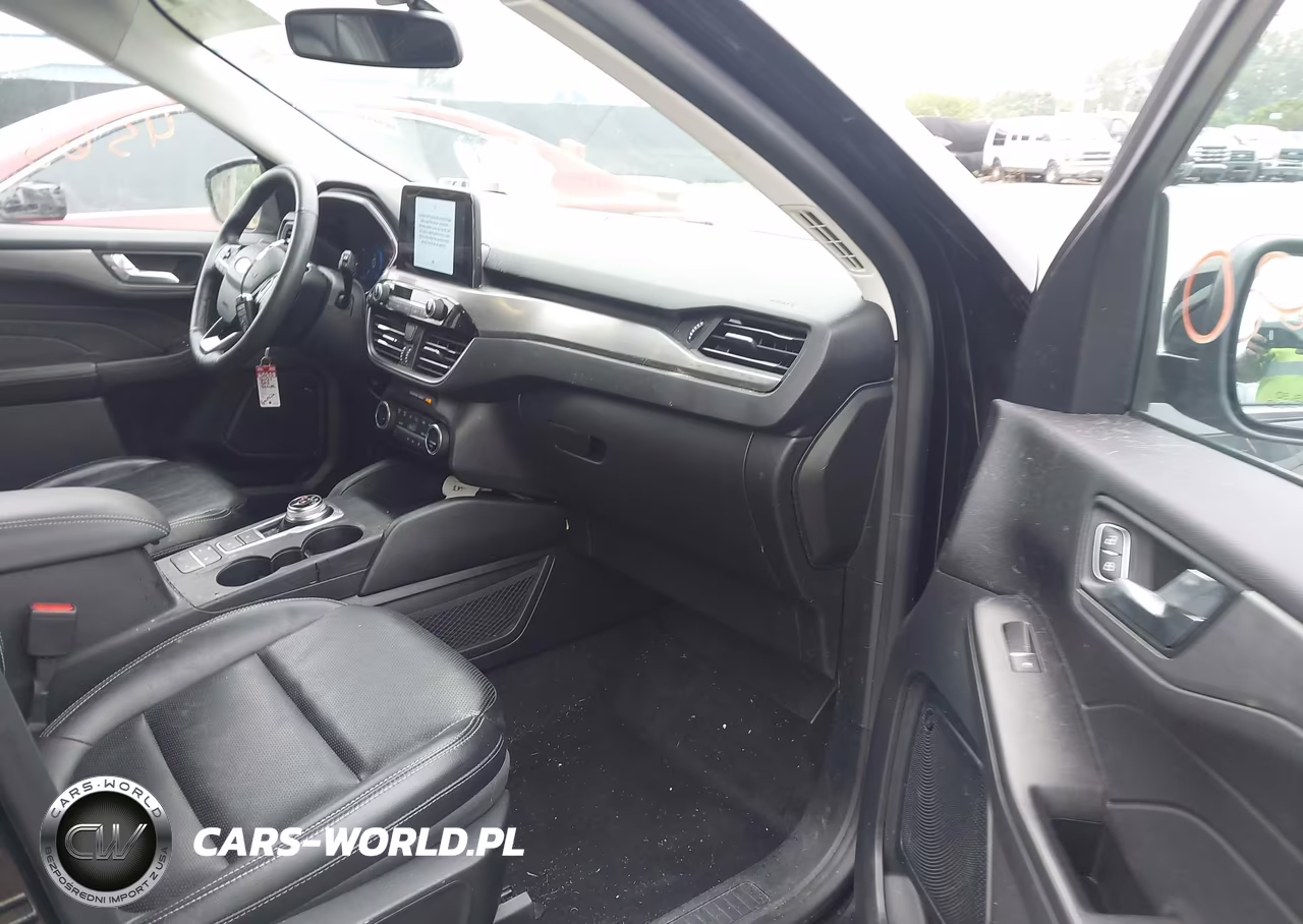 2021 Ford Escape Titanium VIN:1FMCU9J98MUA70262 - 5