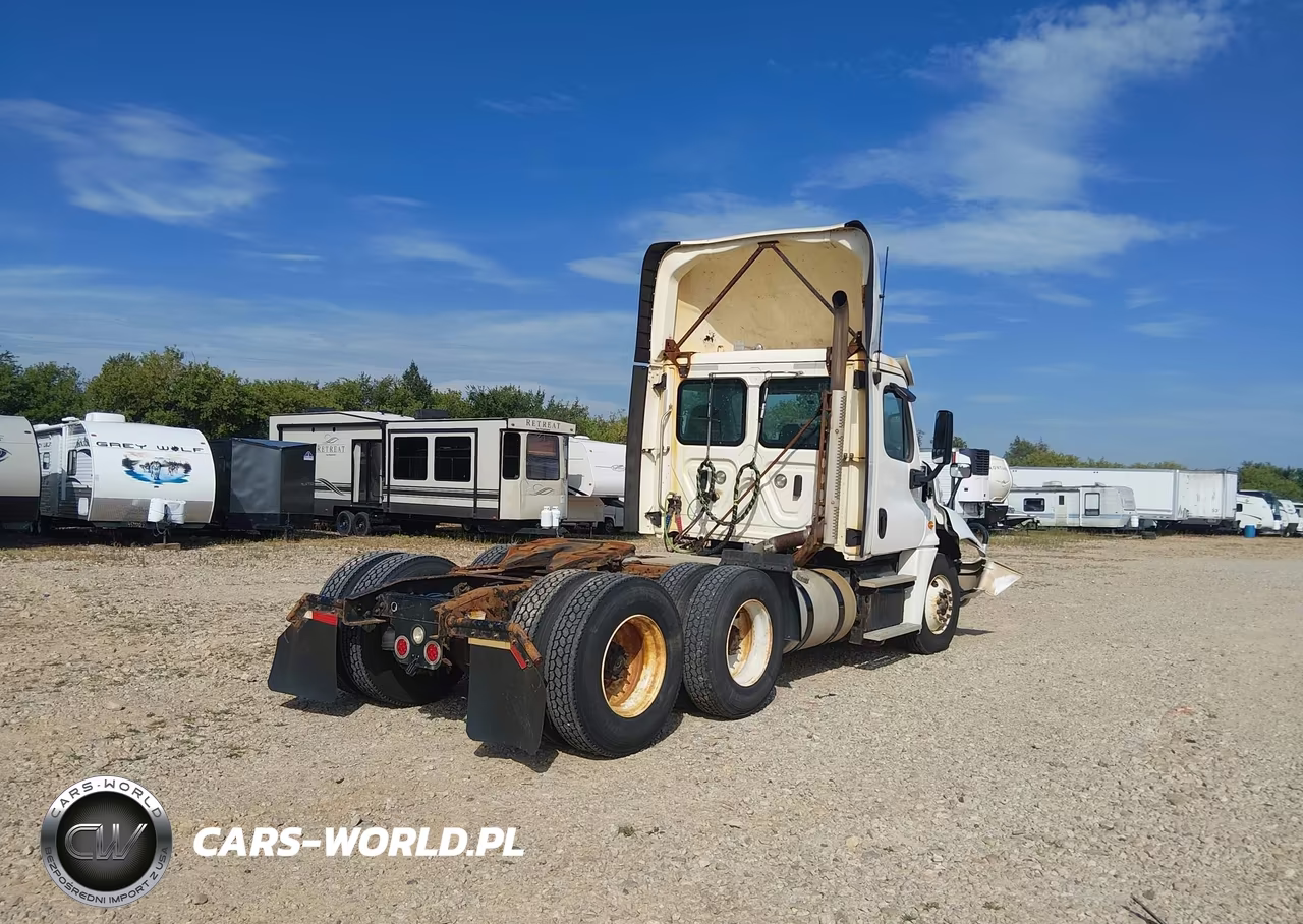 2019 Freightliner Cascadia 125 VIN:1FUJGEDR3KLKH4255 - 4