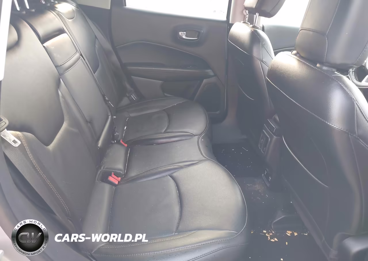 2019 Jeep Compass Limited 4X4 VIN:3C4NJDCBXKT812127 - 8