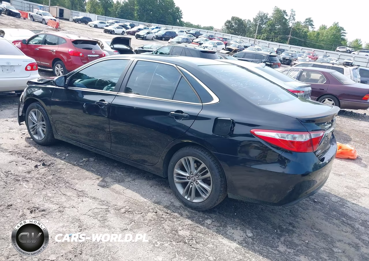 2015 Toyota Camry Se VIN:4T1BF1FK4FU483415 - 3