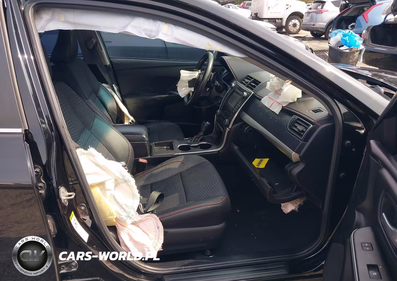 2015 Toyota Camry Se VIN:4T1BF1FK4FU483415 - 5