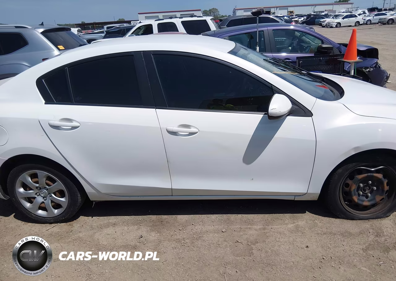 2013 Mazda Mazda3 I Sport VIN:JM1BL1U7XD1728504 - 14