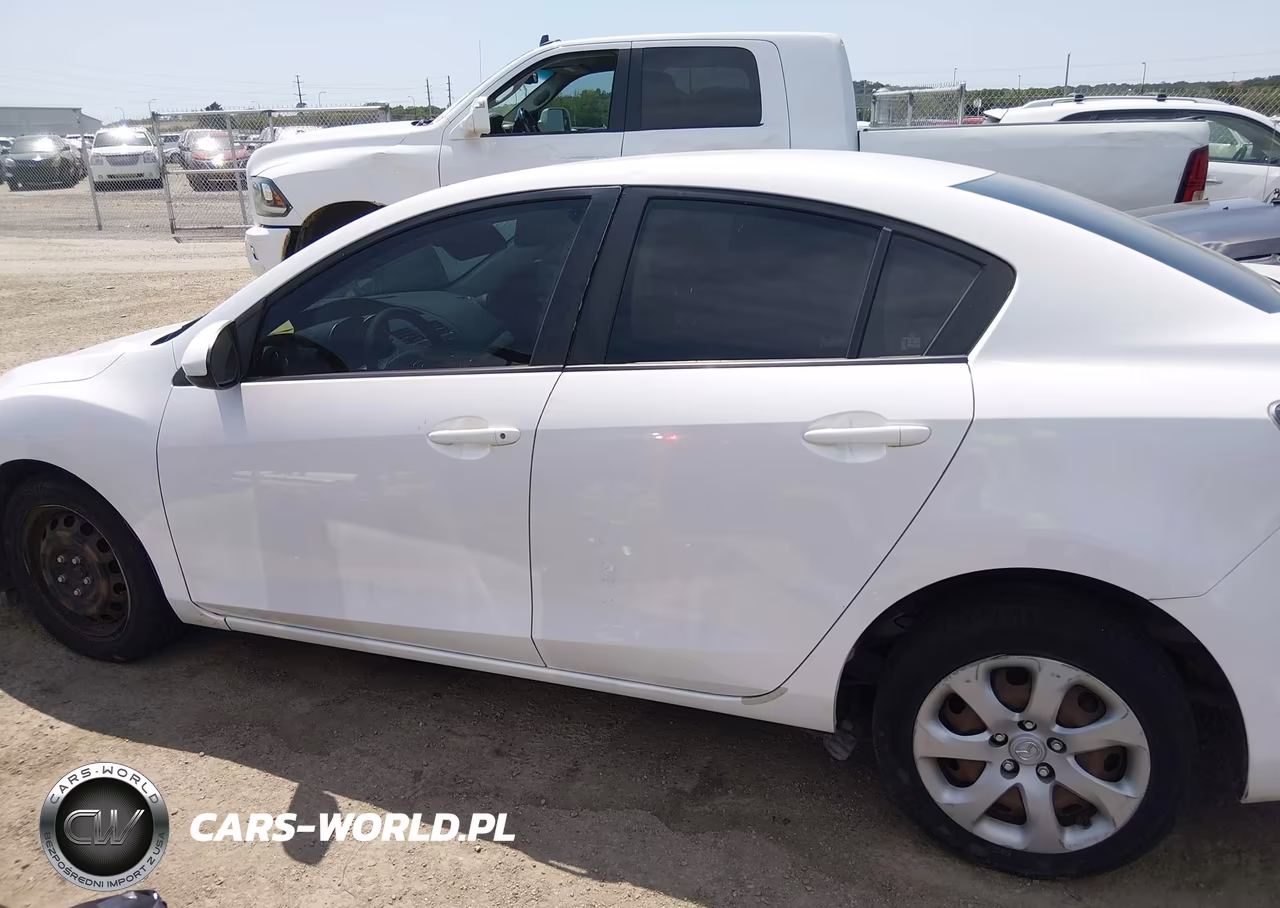2013 Mazda Mazda3 I Sport VIN:JM1BL1U7XD1728504 - 15