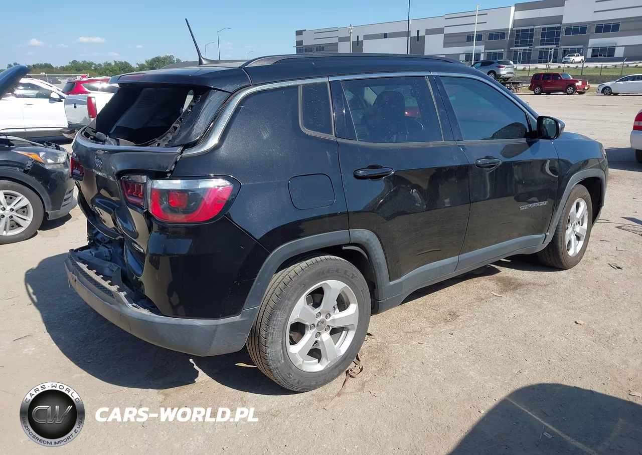 2019 Jeep Compass Latitude Fwd VIN:3C4NJCBB3KT711670 - 4