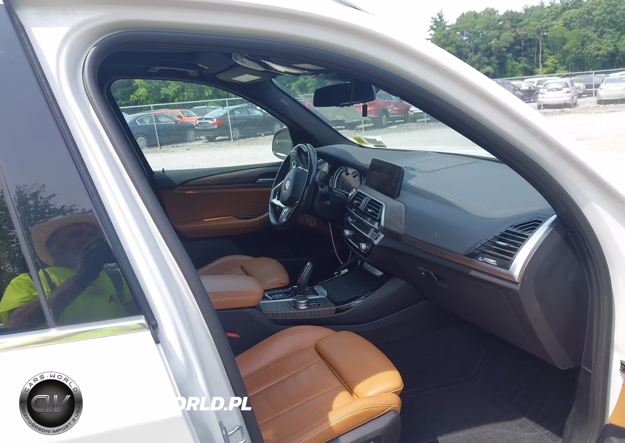 2019 BMW X3 xDrive30I VIN:5UXTR9C58KLE13026 - 5
