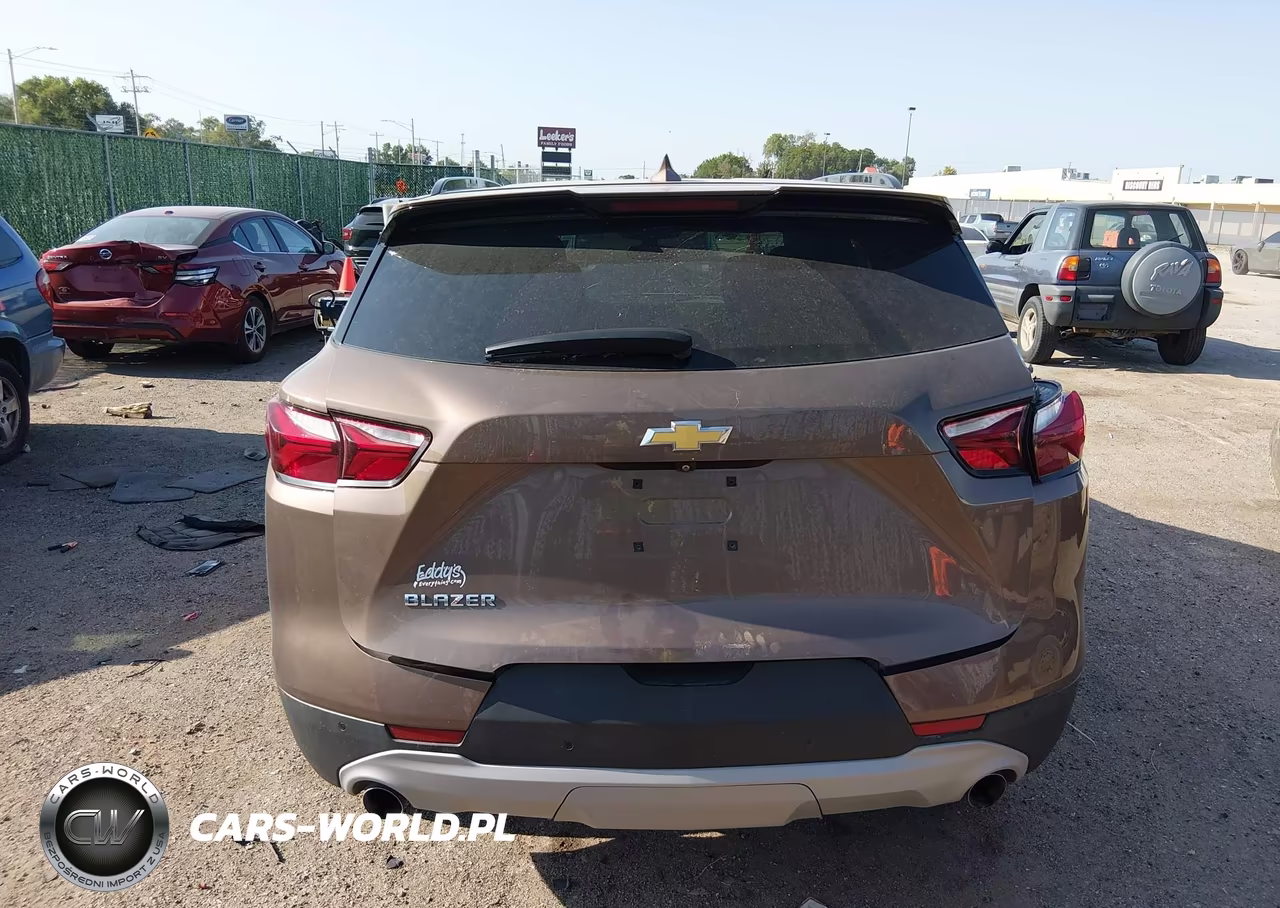 2019 Chevrolet Blazer VIN:3GNKBBRA2KS700745 - 16