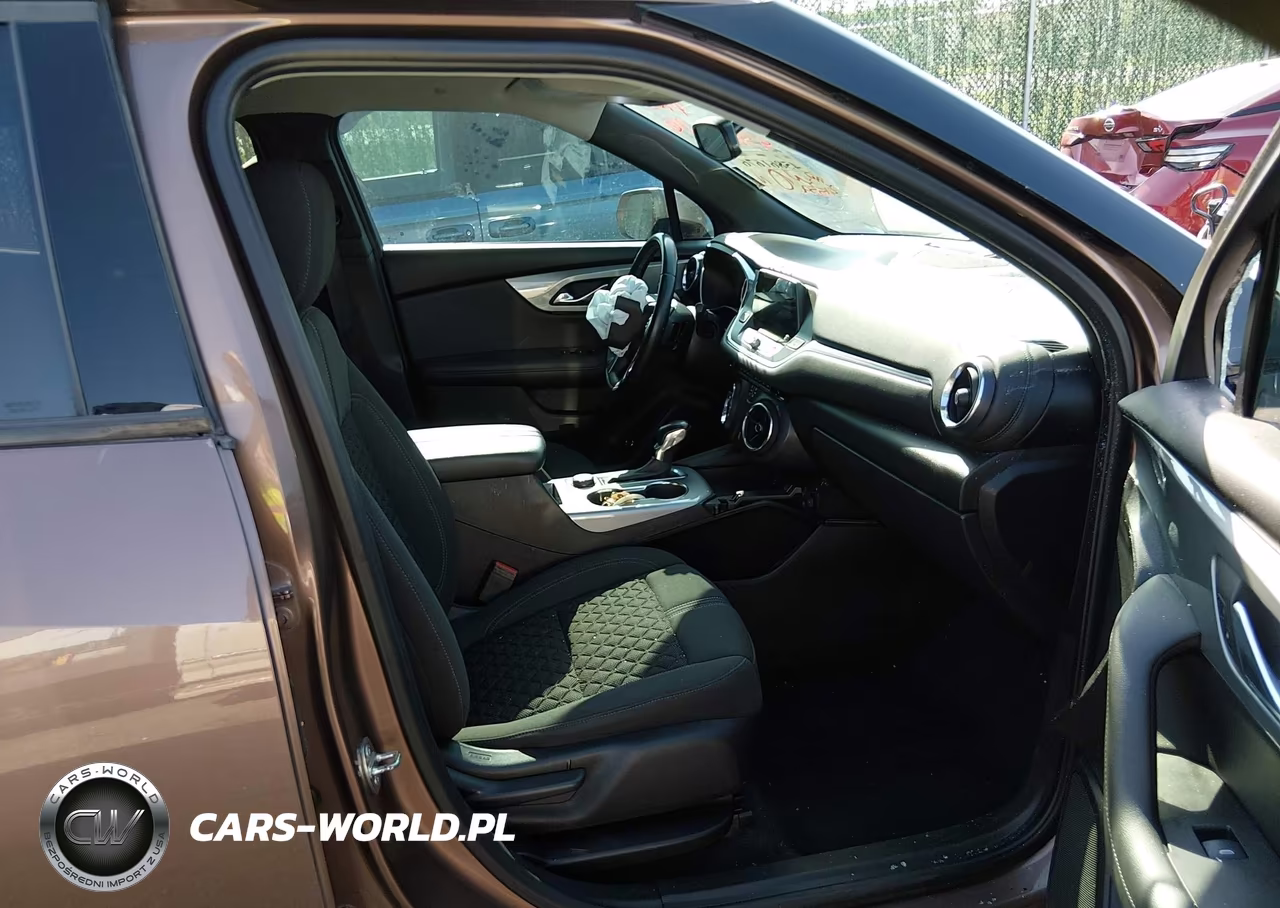 2019 Chevrolet Blazer VIN:3GNKBBRA2KS700745 - 5