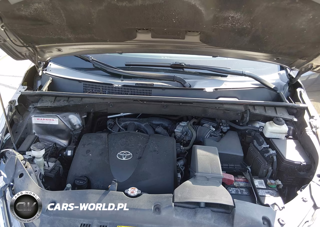 2018 Toyota Highlander Le VIN:5TDBZRFH3JS892811 - 10