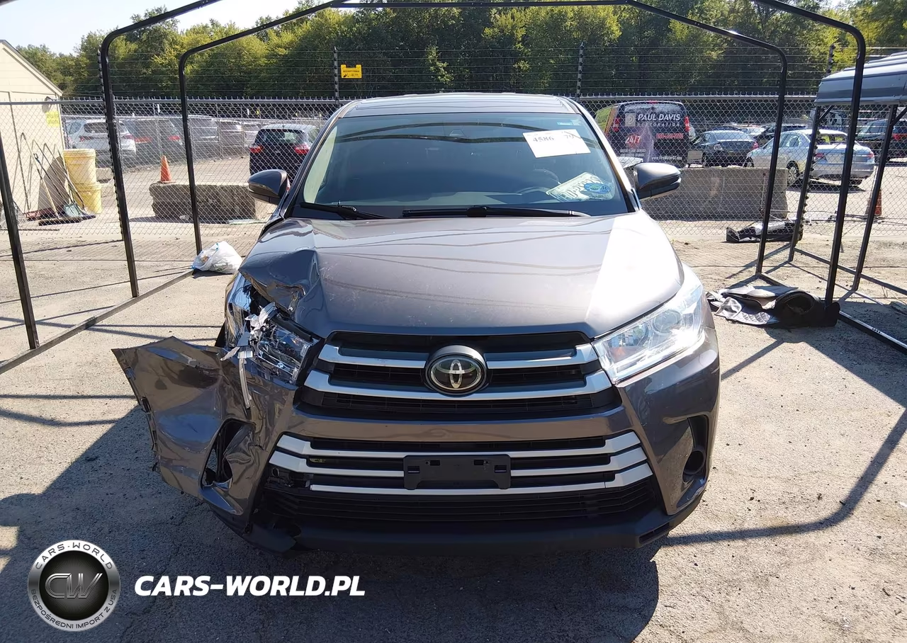 2018 Toyota Highlander Le VIN:5TDBZRFH3JS892811 - 13