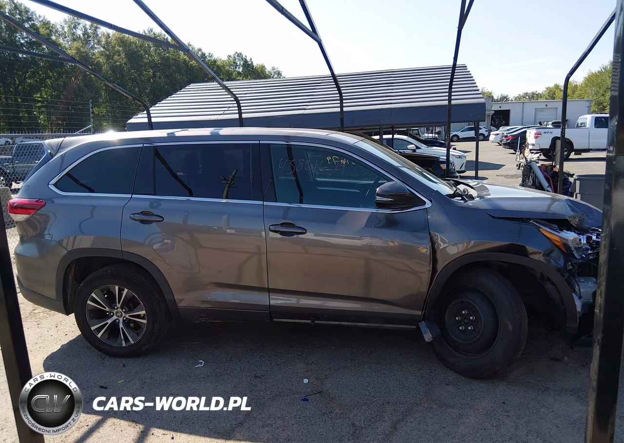 2018 Toyota Highlander Le VIN:5TDBZRFH3JS892811 - 14