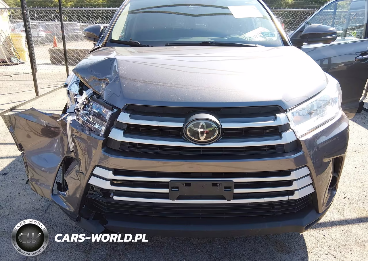 2018 Toyota Highlander Le VIN:5TDBZRFH3JS892811 - 6