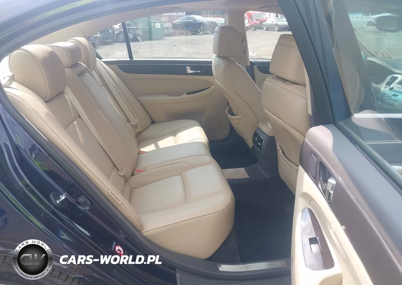 2009 Hyundai Genesis 3.8 VIN:KMHGC46E09U017933 - 8