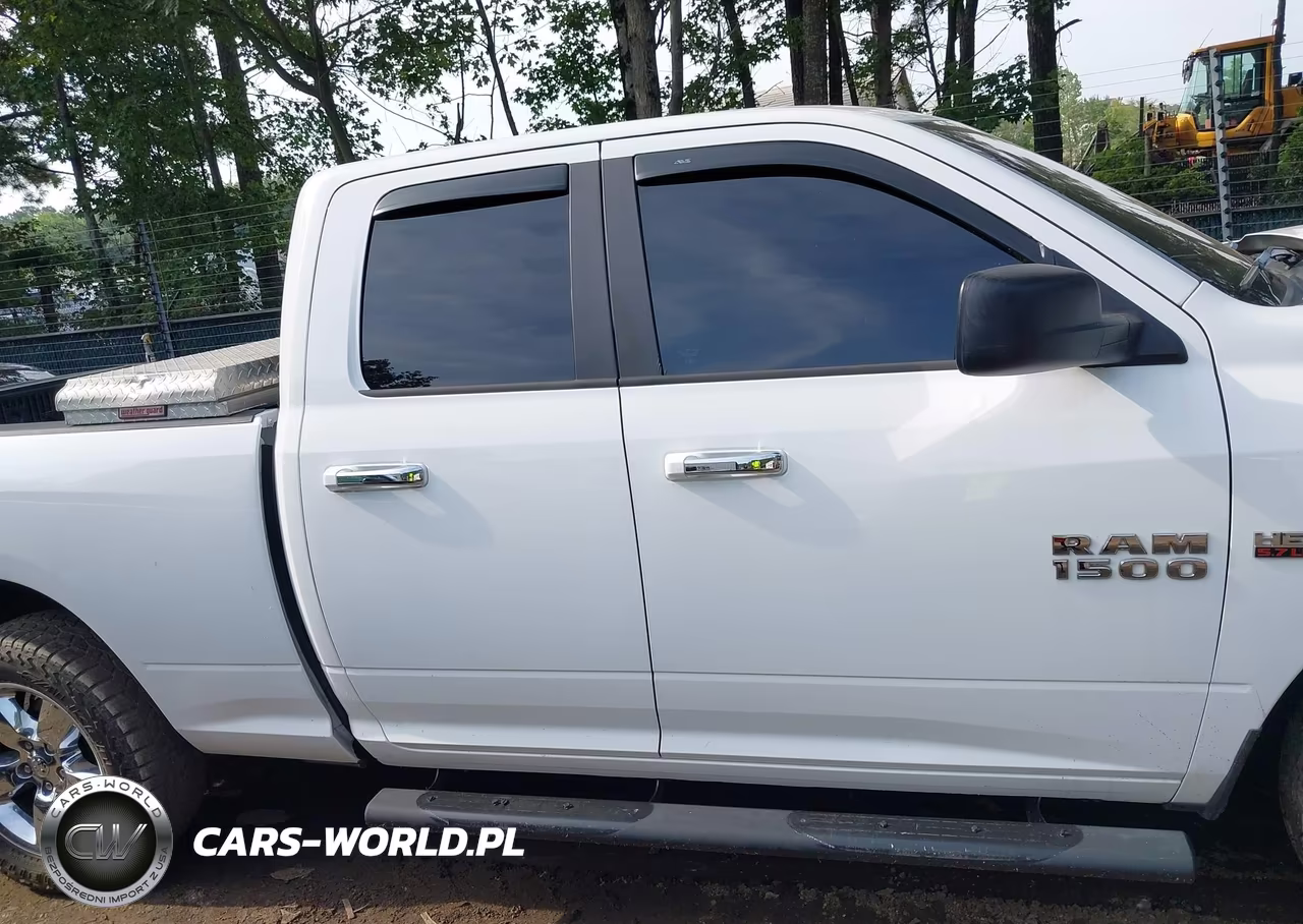 2015 Ram 1500 Big Horn VIN:1C6RR7GT6FS764221 - 13