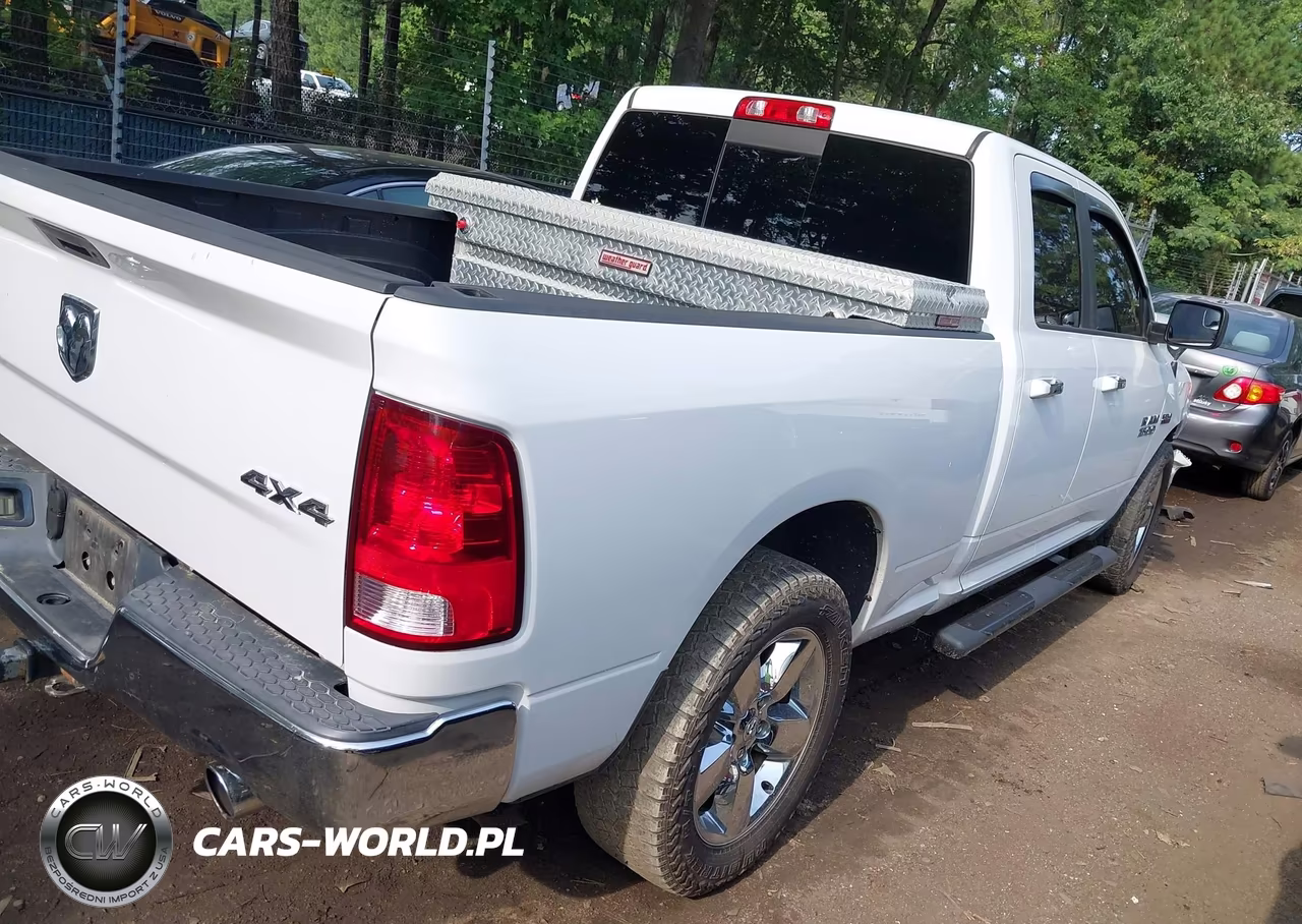 2015 Ram 1500 Big Horn VIN:1C6RR7GT6FS764221 - 4