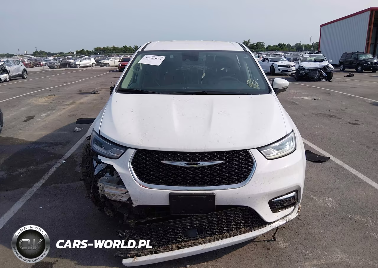2023 Chrysler Pacifica Touring L VIN:2C4RC1BG8PR516587 - 13