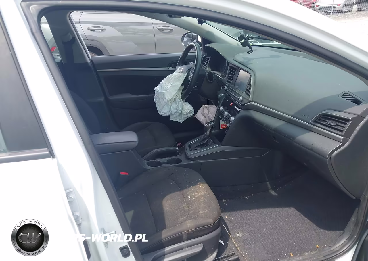 2020 Hyundai Elantra Value Edition VIN:5NPD84LF5LH581584 - 5