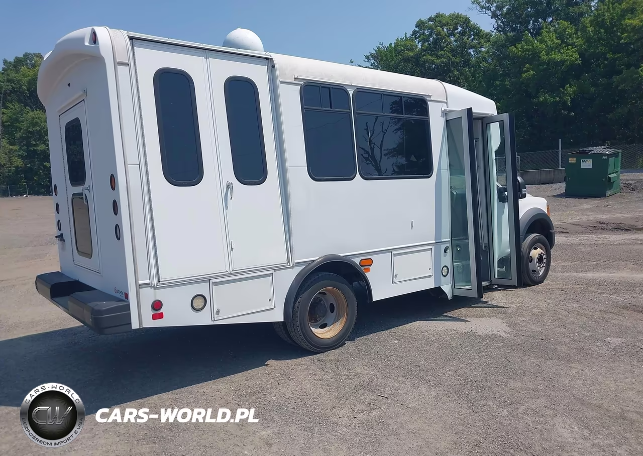 2017 Ford F-450 Chassis Xl VIN:1FDAF4GT5HDA08329 - 4