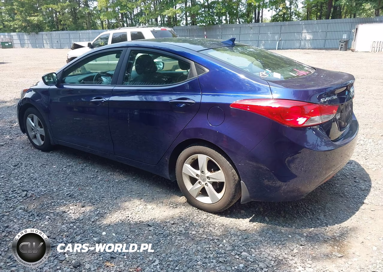 2013 Hyundai Elantra Gls VIN:5NPDH4AE1DH413985 - 3