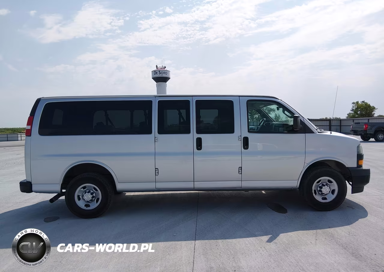 2019 Chevrolet Express 3500 Ls VIN:1GAZGNFG7K1353460 - 18