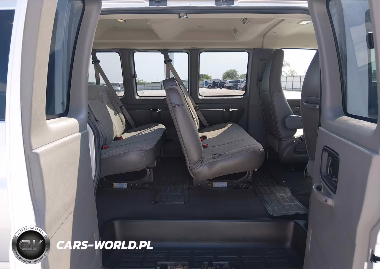 2019 Chevrolet Express 3500 Ls VIN:1GAZGNFG7K1353460 - 8
