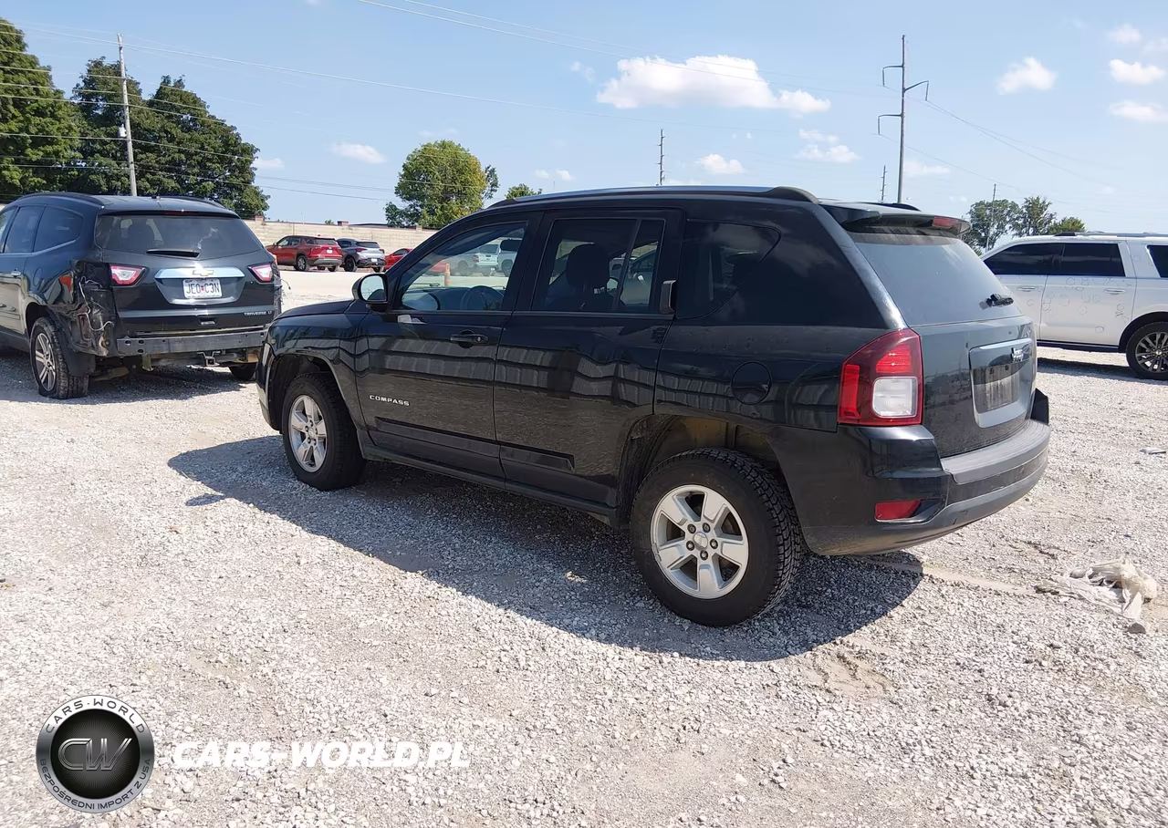2015 Jeep Compass Sport VIN:1C4NJCBA7FD219310 - 3