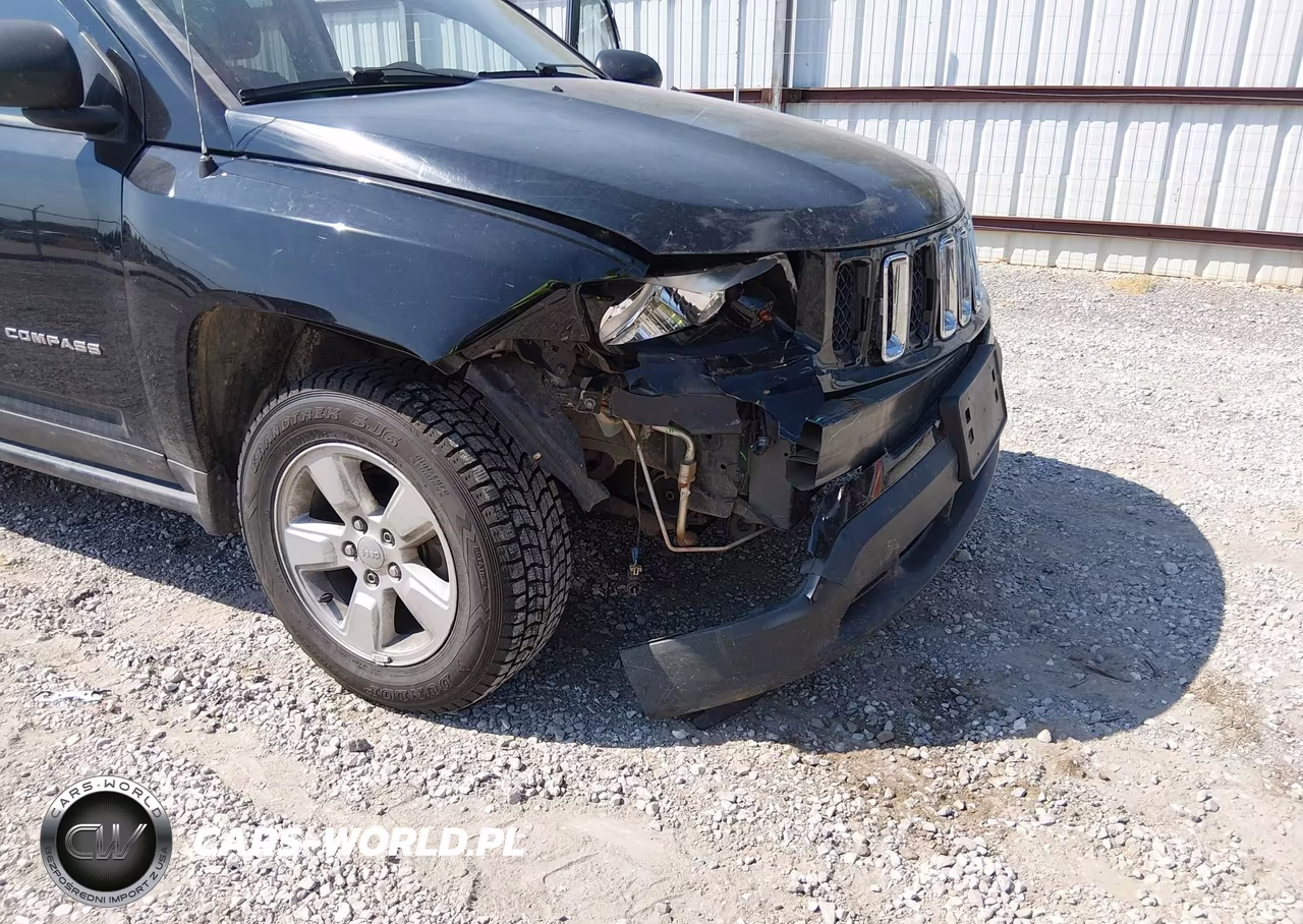2015 Jeep Compass Sport VIN:1C4NJCBA7FD219310 - 6