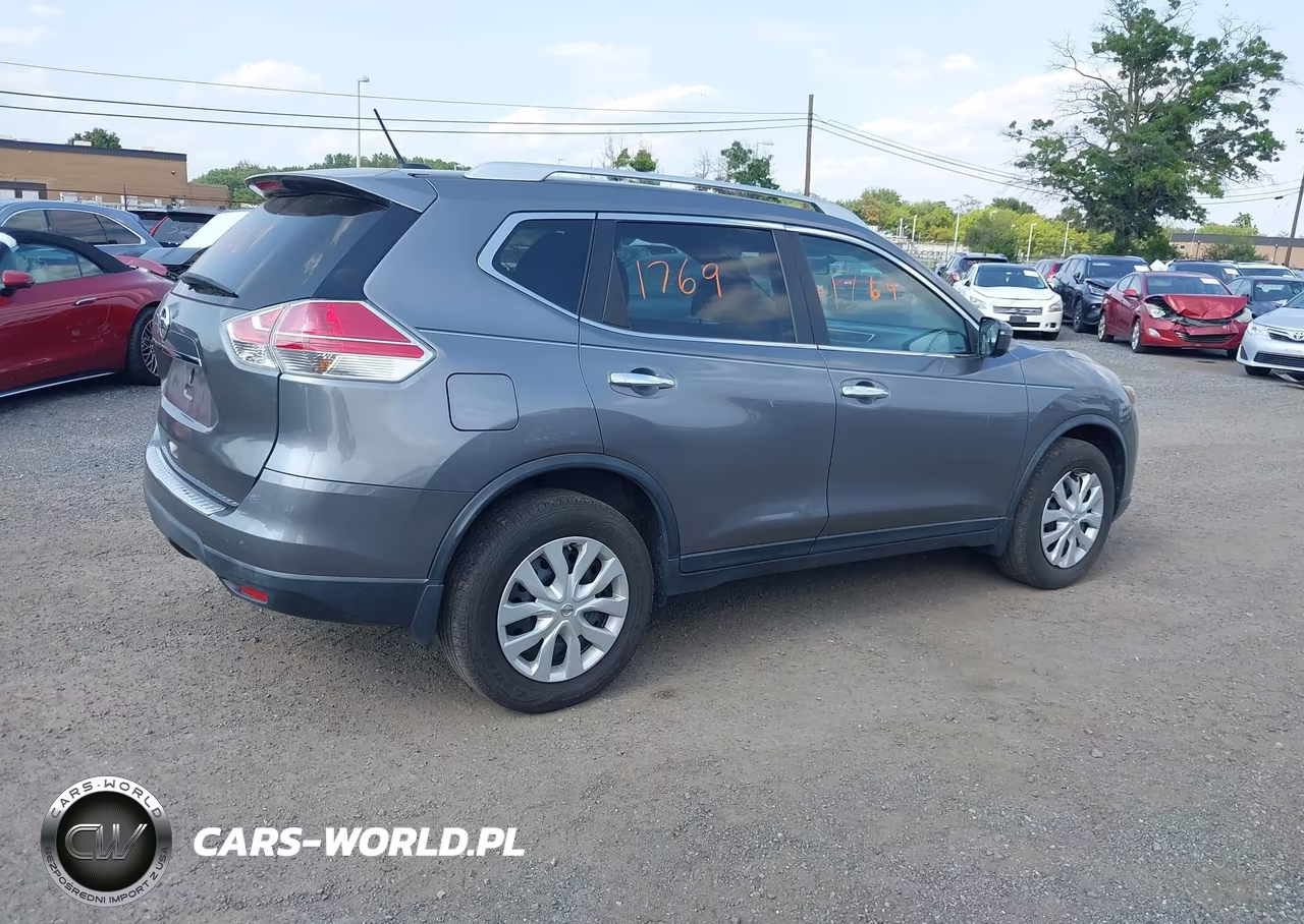 2016 Nissan Rogue S VIN:KNMAT2MV5GP597967 - 4