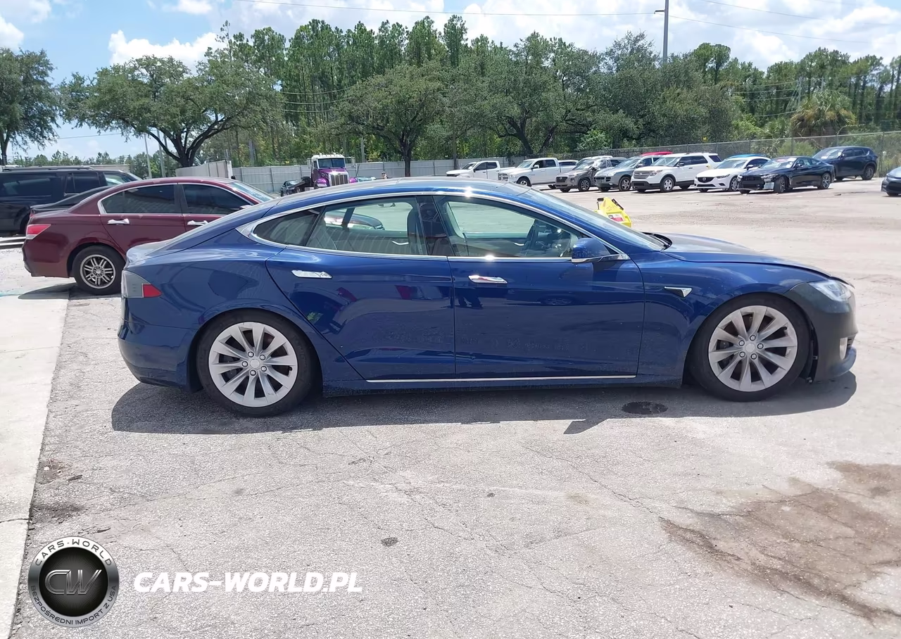 2018 Tesla Model S VIN:5YJSA1E22JF245245 - 13