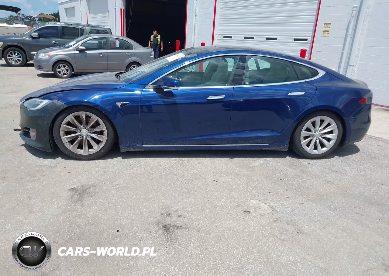 2018 Tesla Model S VIN:5YJSA1E22JF245245 - 14