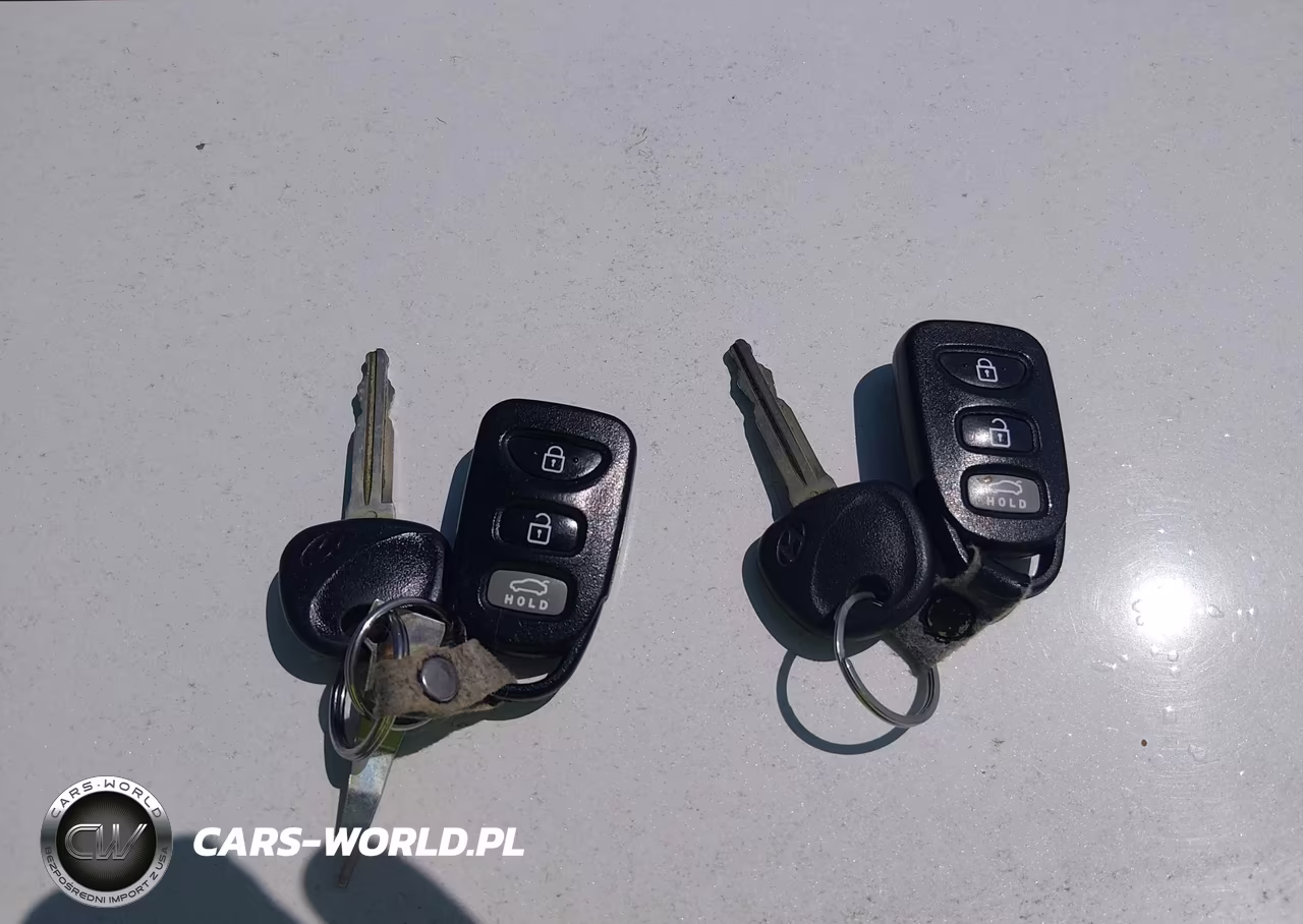 2012 Hyundai Elantra Gls VIN:5NPDH4AE1CH097048 - 11