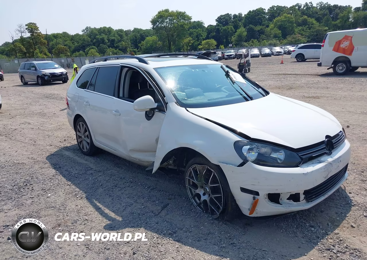 2013 Volkswagen Jetta Sportwagen 2.0L Tdi – zdjęcie 1 z 16