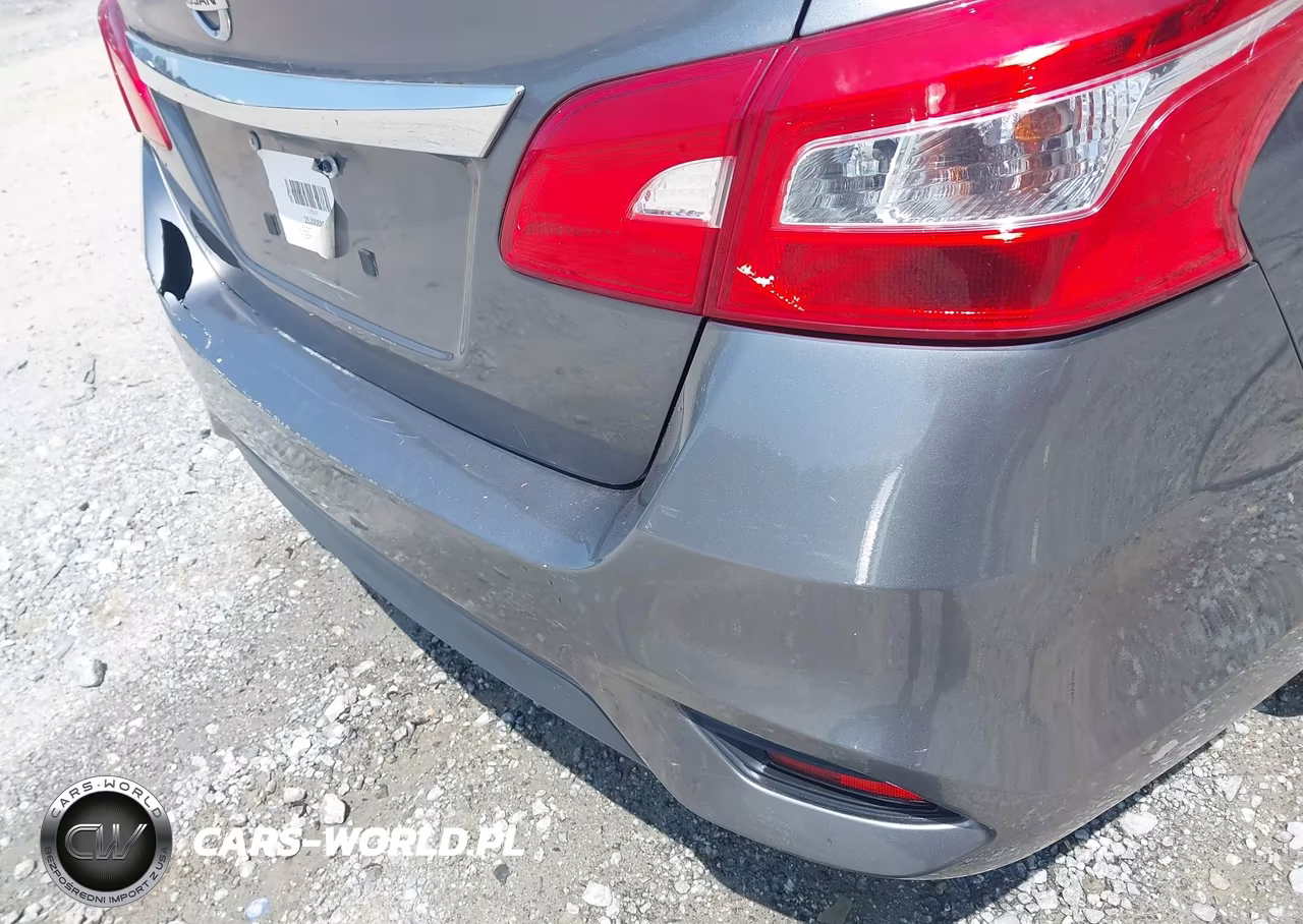 2018 Nissan Sentra S VIN:3N1AB7AP3JY293163 - 15