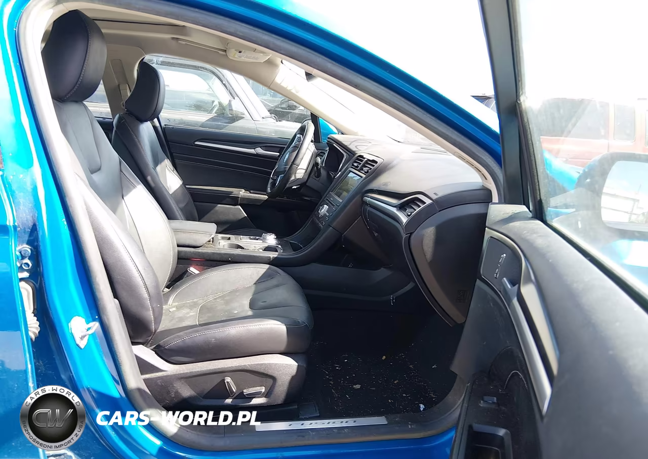 2020 Ford Fusion Titanium VIN:3FA6P0D97LR193417 - 5