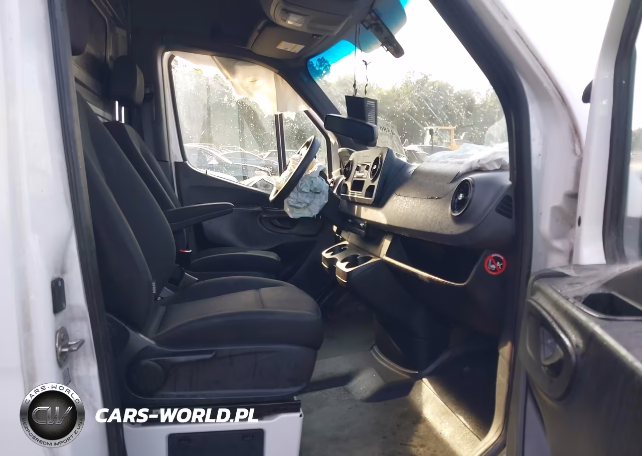 2021 Mercedes-Benz Sprinter 2500 Standard Roof V6 VIN:W1Y4EBHY1MT059308 - 5