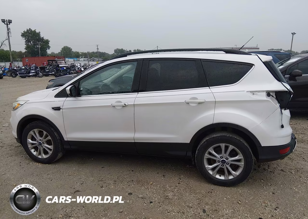 2017 Ford Escape Se VIN:1FMCU9GD2HUA89732 - 15