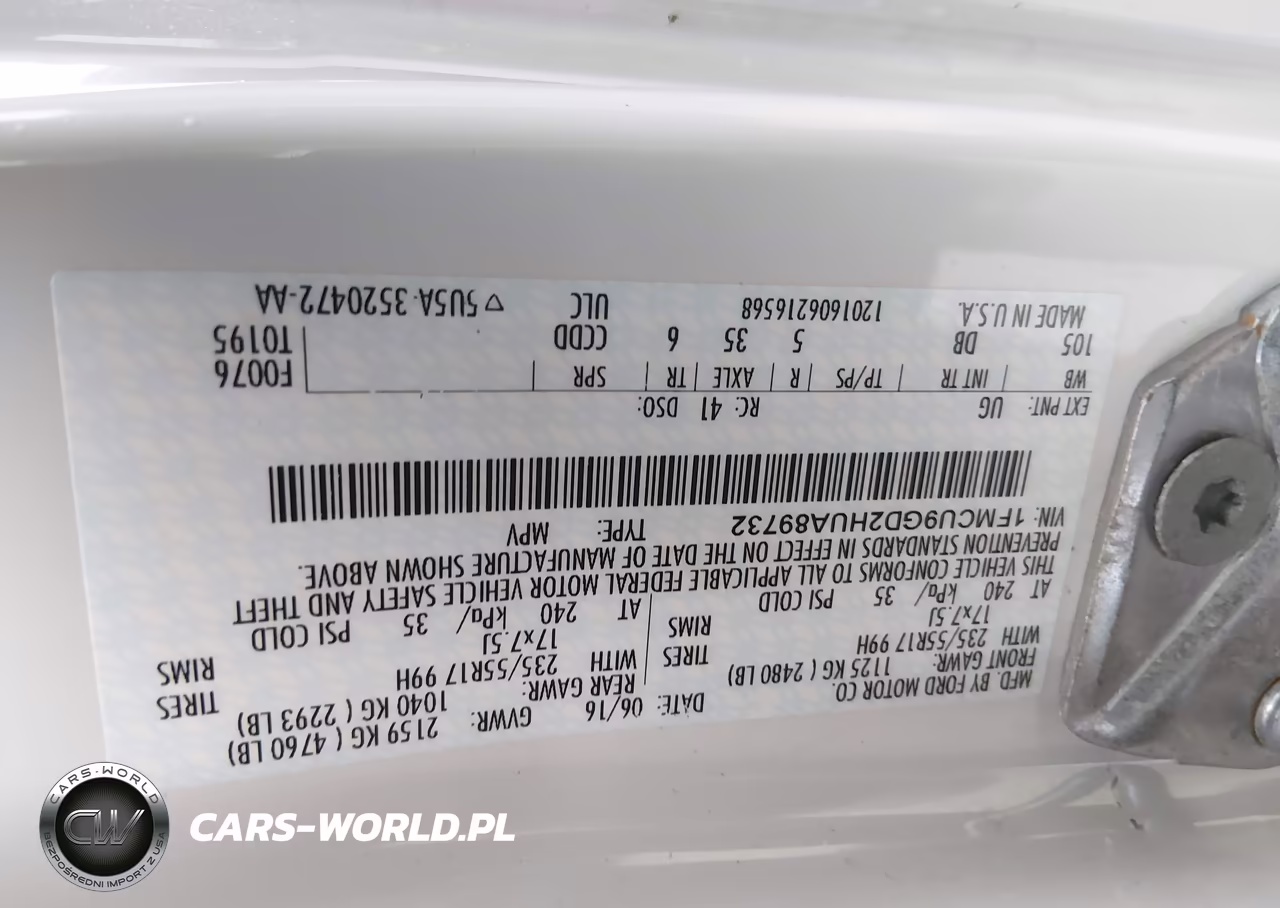 2017 Ford Escape Se VIN:1FMCU9GD2HUA89732 - 9