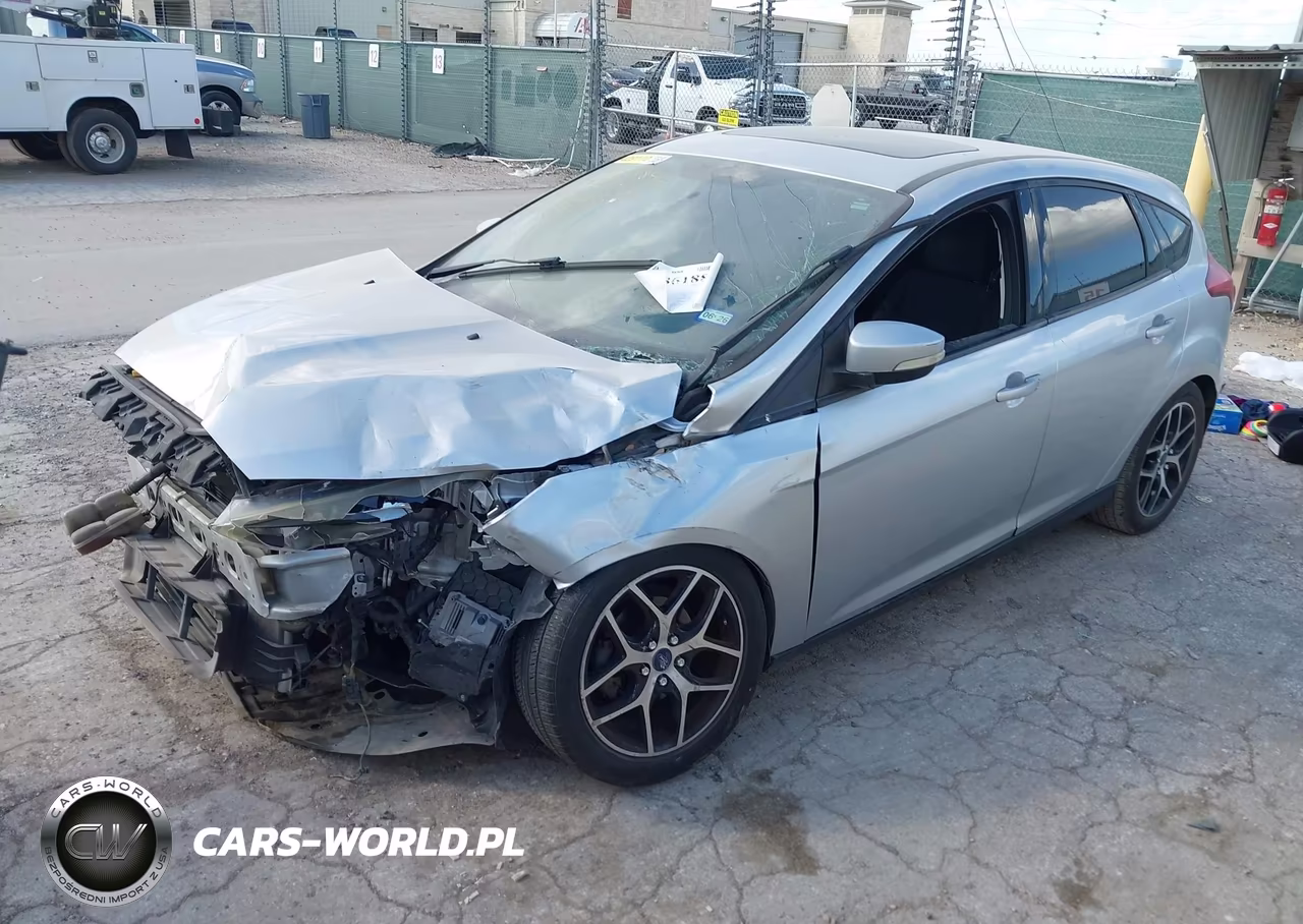 2017 Ford Focus Sel VIN:1FADP3M29HL293942 - 2