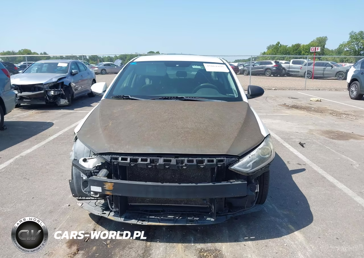 2018 Hyundai Elantra Sel VIN:5NPD84LFXJH213382 - 12
