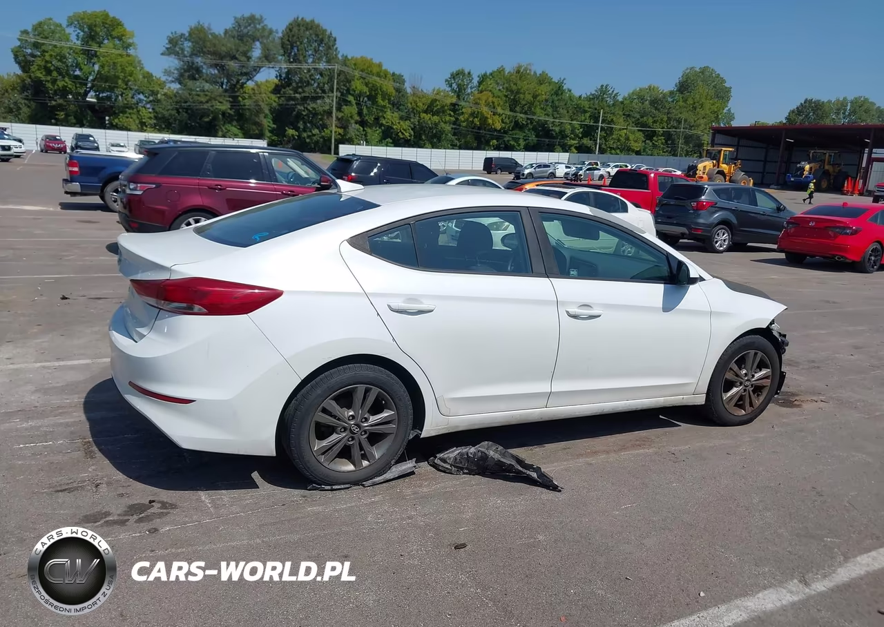 2018 Hyundai Elantra Sel VIN:5NPD84LFXJH213382 - 13
