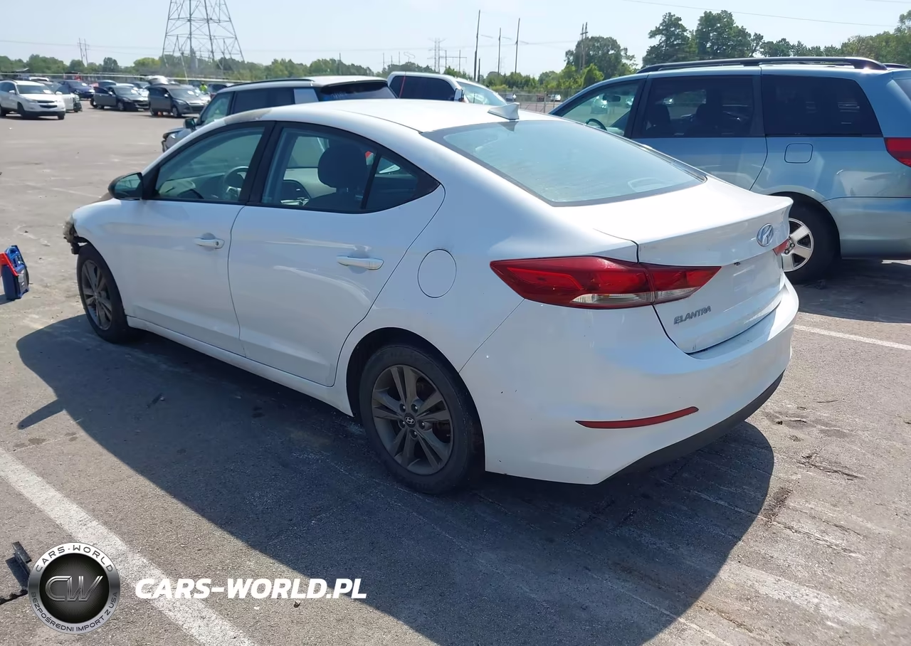 2018 Hyundai Elantra Sel VIN:5NPD84LFXJH213382 - 3