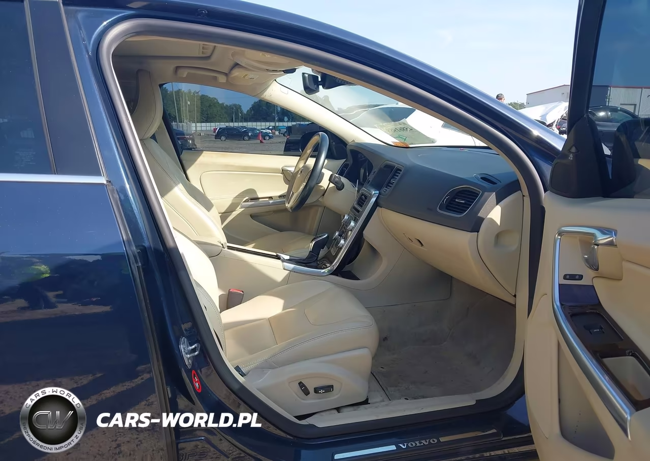 2015 Volvo S60 T5 Premier VIN:YV1612TK9F2355918 - 5