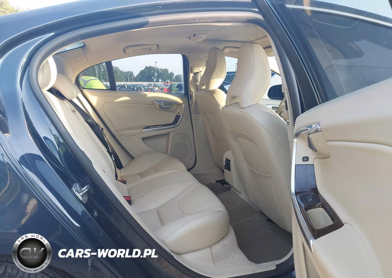 2015 Volvo S60 T5 Premier VIN:YV1612TK9F2355918 - 8