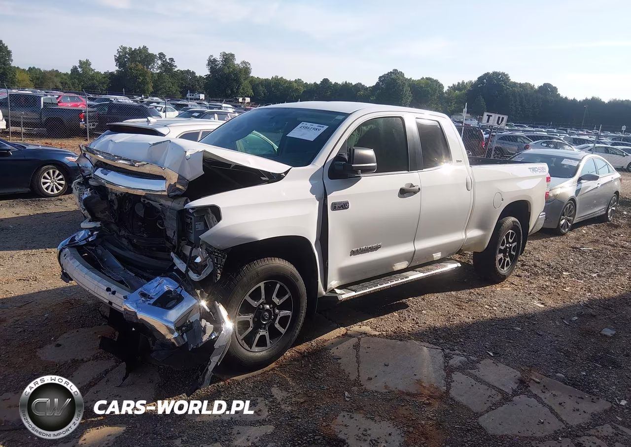 2017 Toyota Tundra Sr5 5.7L V8 VIN:5TFUW5F18HX586382 - 2