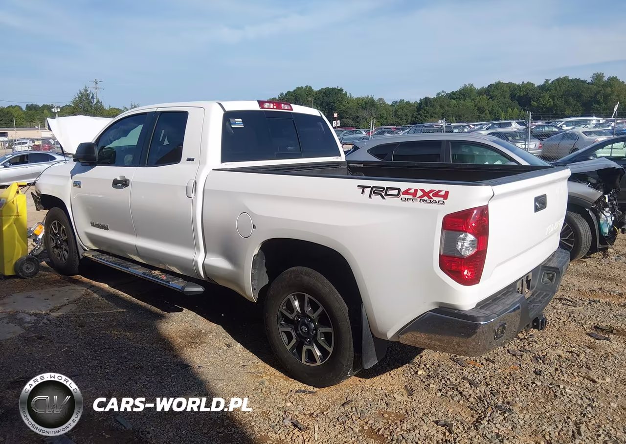 2017 Toyota Tundra Sr5 5.7L V8 VIN:5TFUW5F18HX586382 - 3
