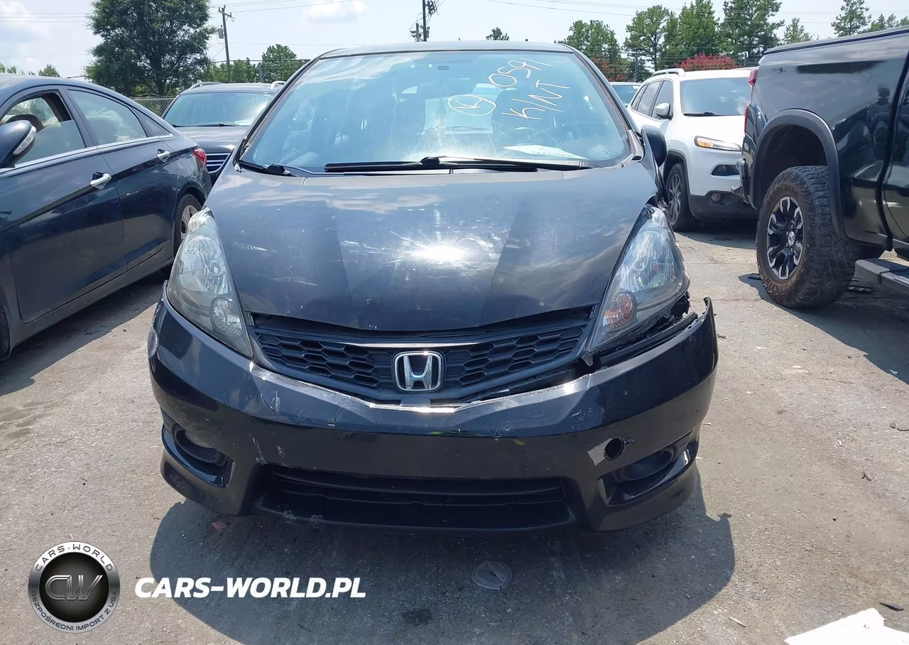 2013 Honda Fit Sport VIN:JHMGE8H54DC060591 - 12