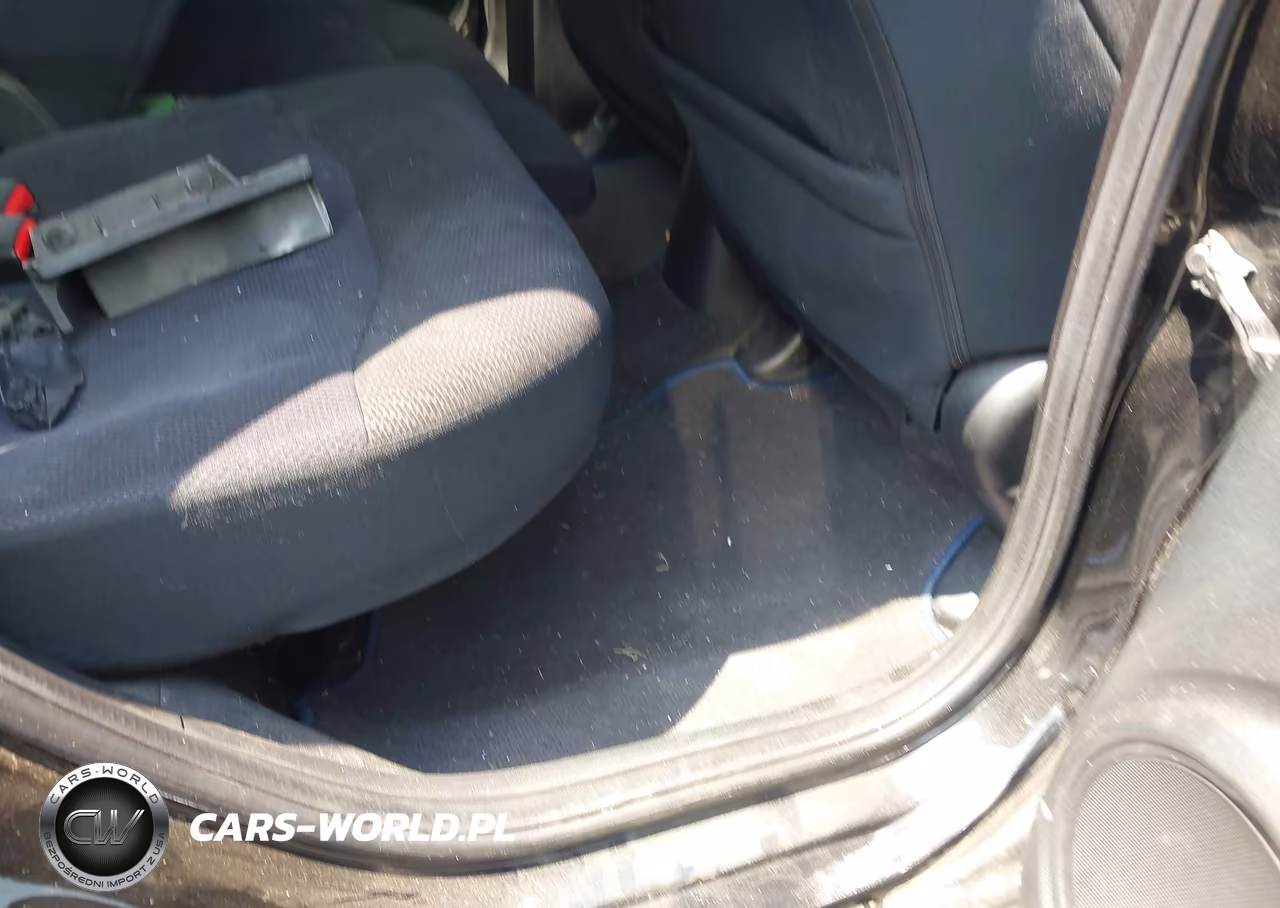 2013 Honda Fit Sport VIN:JHMGE8H54DC060591 - 8