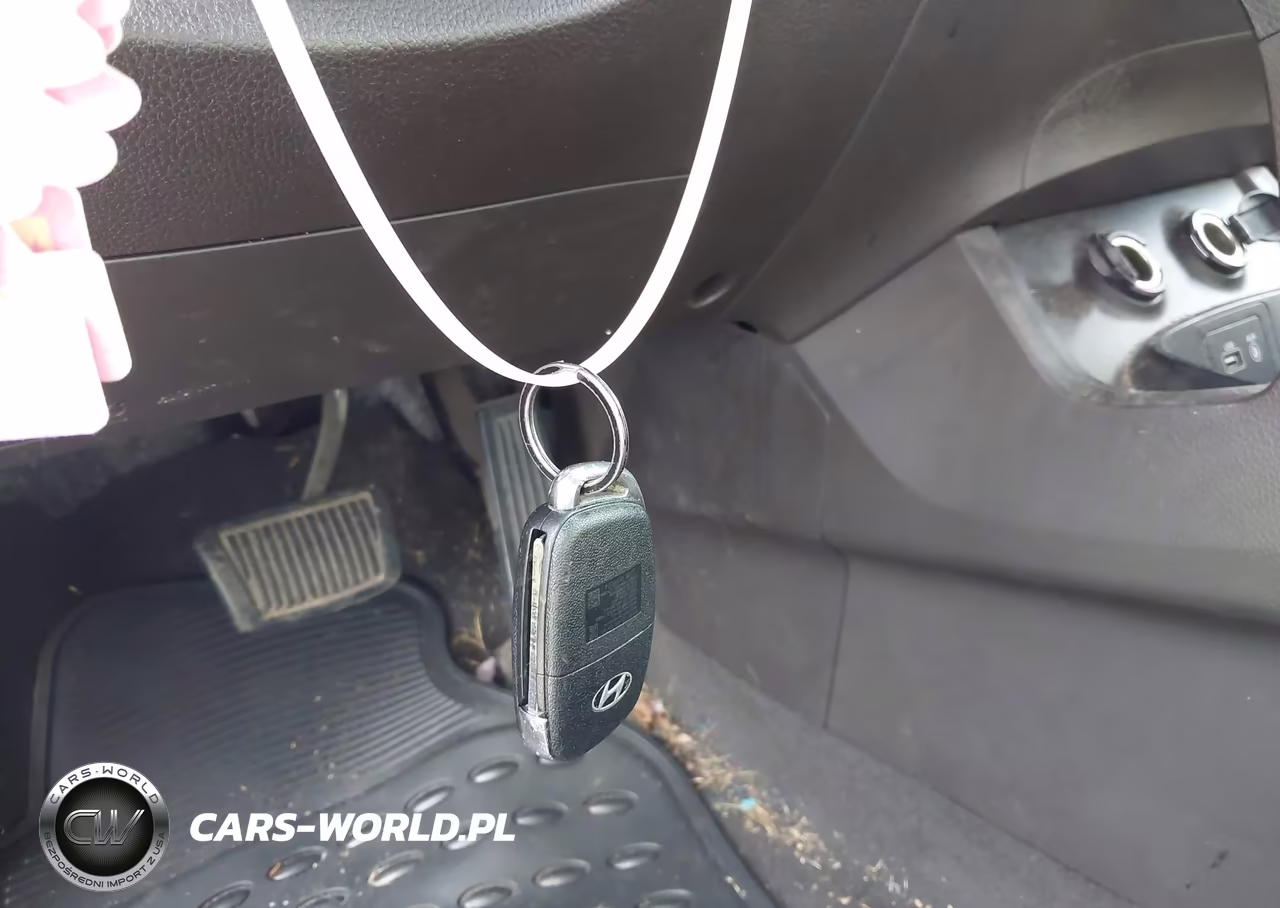 2018 Hyundai Santa Fe Sport 2.4L VIN:5XYZT3LB7JG533729 - 11