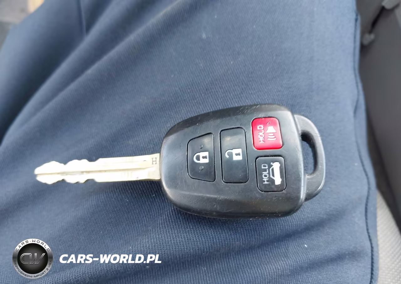 2015 Toyota Camry Le VIN:4T1BF1FK4FU065016 - 11