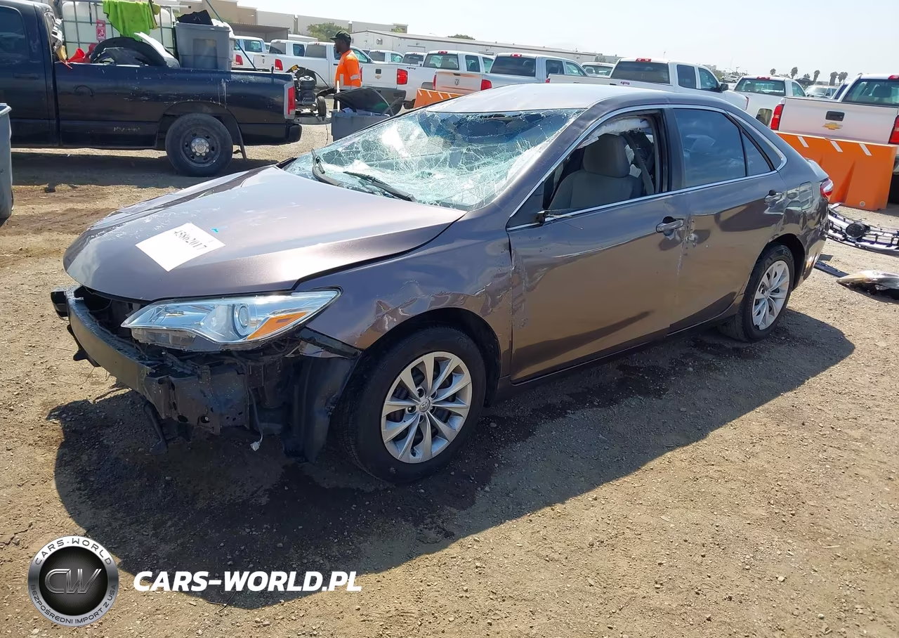 2015 Toyota Camry Le VIN:4T1BF1FK4FU065016 - 2