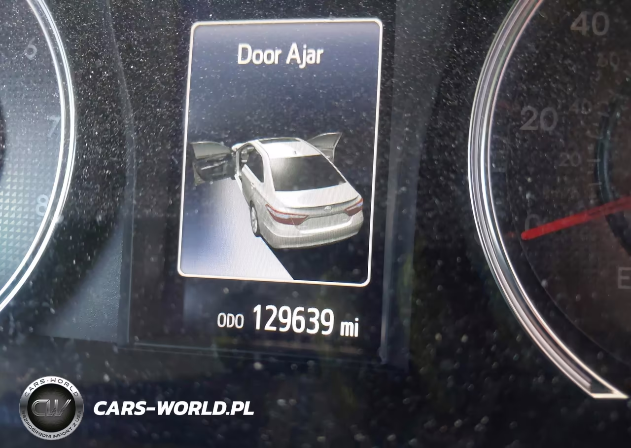 2015 Toyota Camry Se VIN:4T1BF1FK6FU056723 - 16